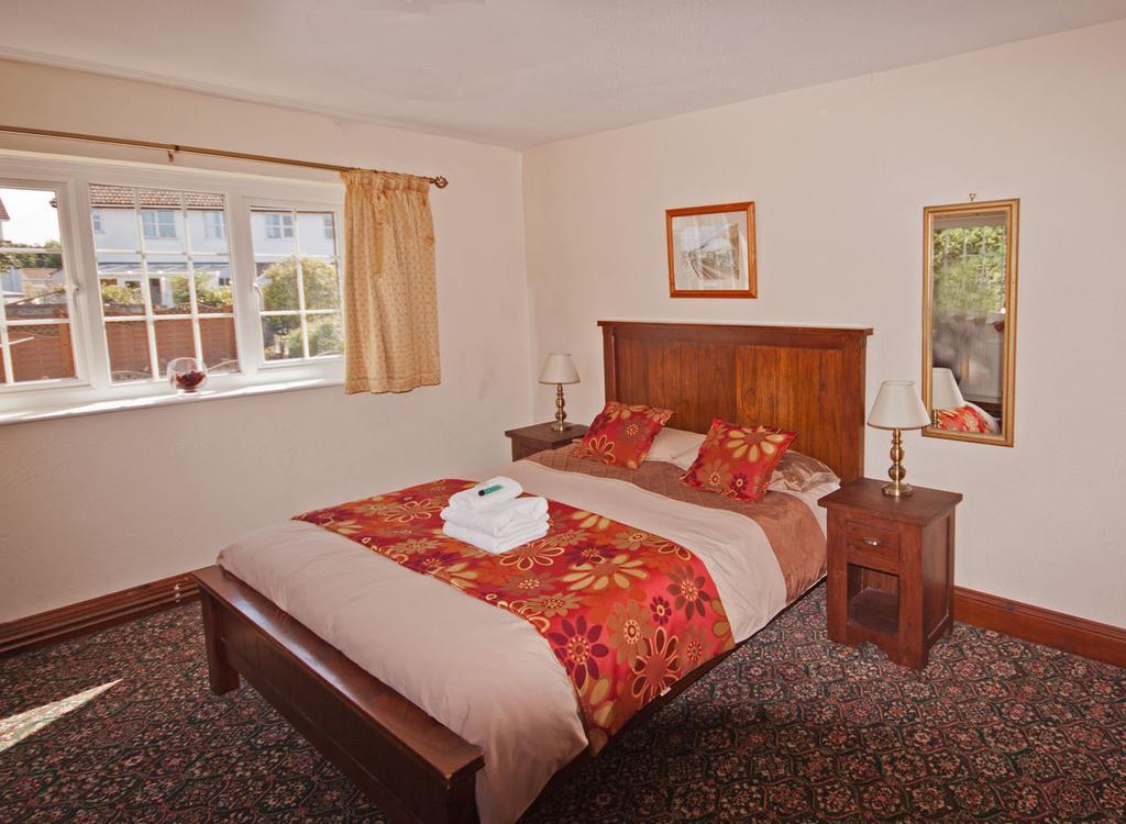 The White Hart Hotel Menheniot المظهر الخارجي الصورة